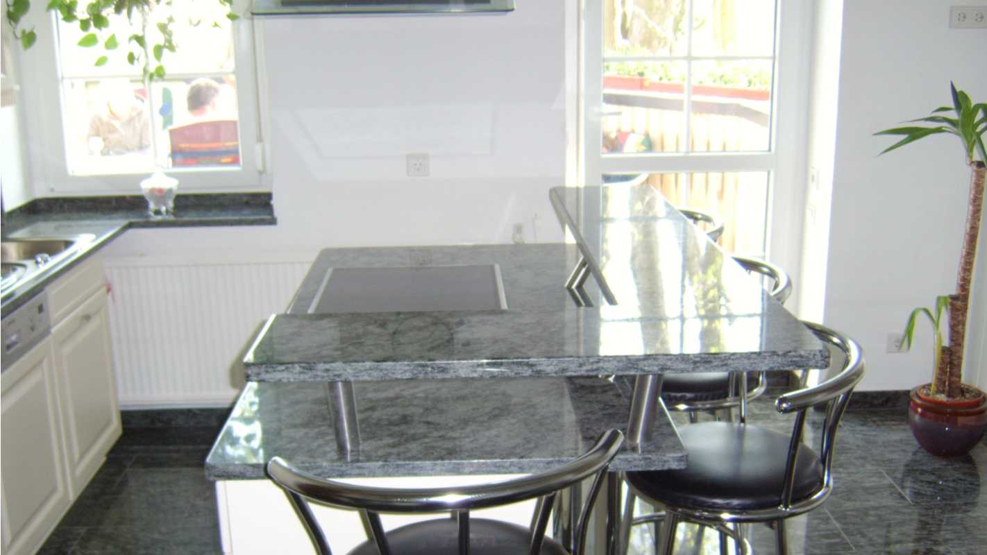 Kochen auf Naturstein